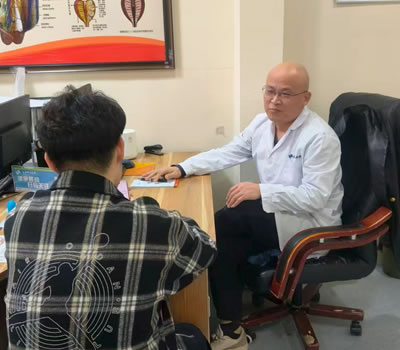 孝感市|男科医师高朋磊：守护男性健康，专业男科诊疗