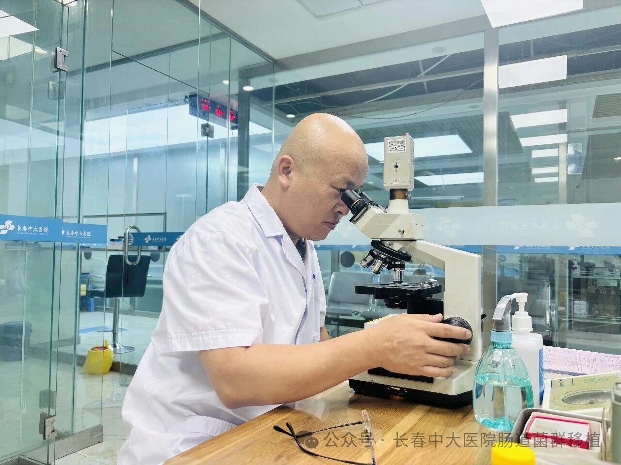 孝感市|高朋磊医师：左手男科临床，右手肠道菌群移植深入研究